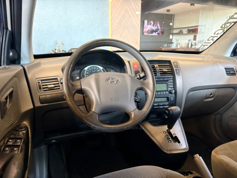 TUCSON 2.0 MPFI GLS 16V 143CV 2WD FLEX 4P AUTOMÁTICO - 2013 - CAMPO BOM