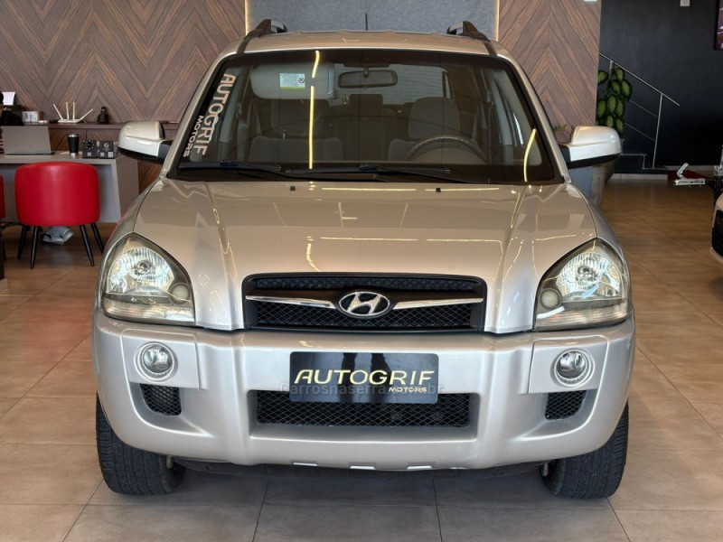 TUCSON 2.0 MPFI GLS 16V 143CV 2WD FLEX 4P AUTOMÁTICO - 2013 - CAMPO BOM