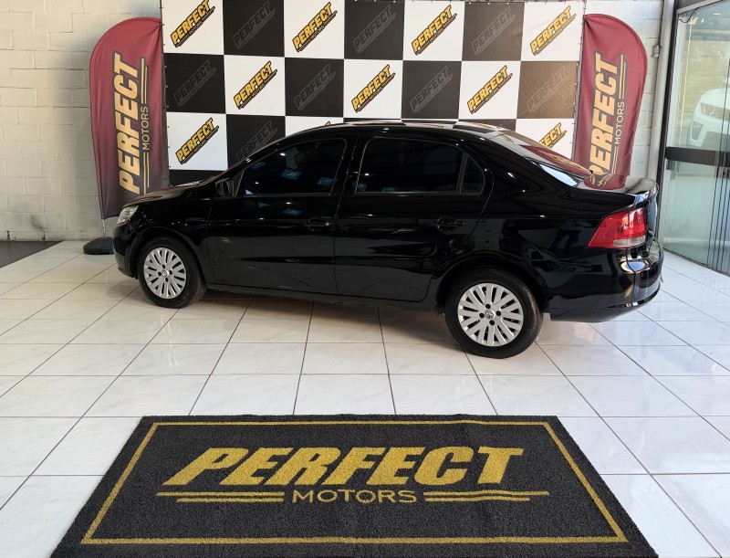 VOYAGE 1.0 MI CITY 8V FLEX 4P MANUAL - 2010 - PORTãO