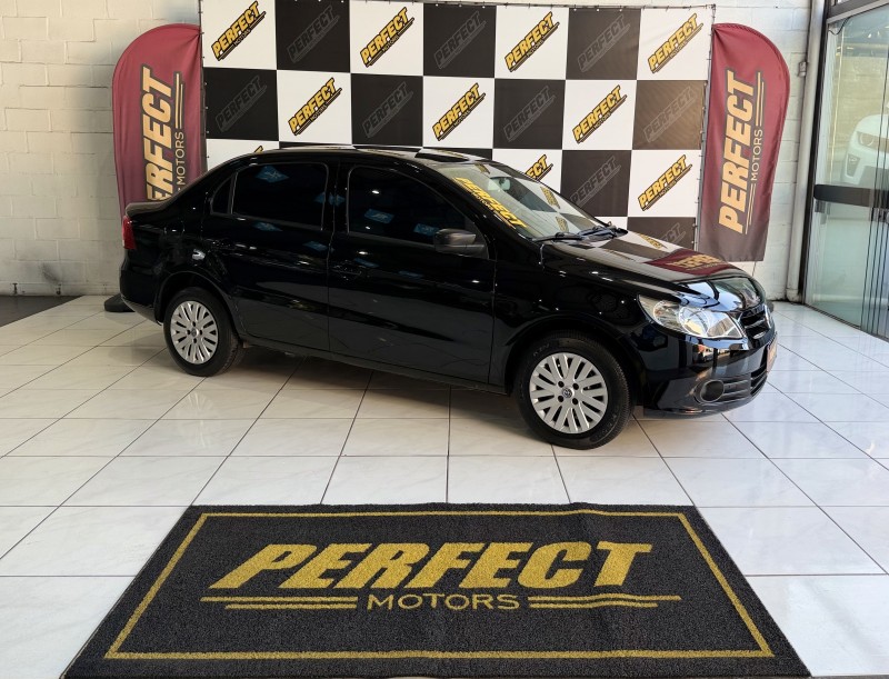 VOYAGE 1.0 MI CITY 8V FLEX 4P MANUAL - 2010 - PORTãO