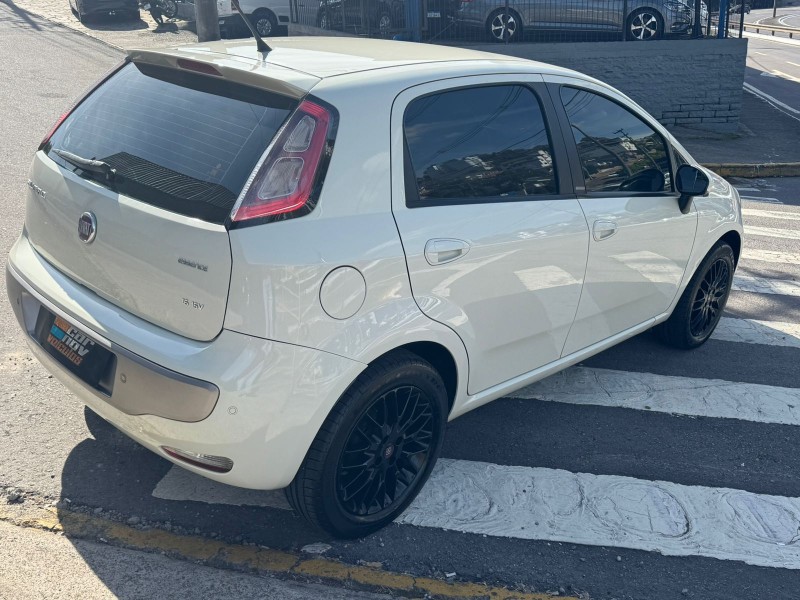 PUNTO 1.6 ESSENCE 16V FLEX 4P MANUAL - 2014 - CAXIAS DO SUL