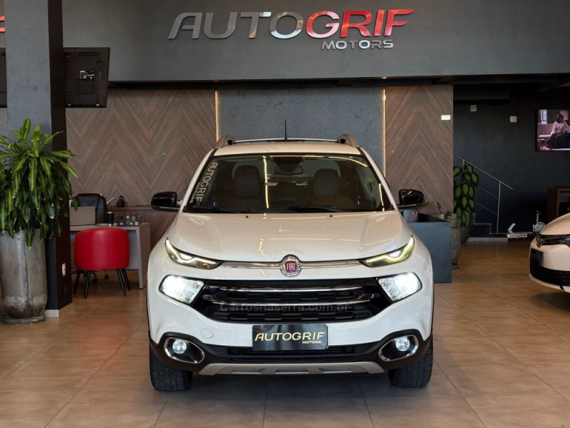 TORO 2.0 16V TURBO DIESEL VOLCANO AT9 4X4 AUTOMÁTICO - 2018 - CAMPO BOM