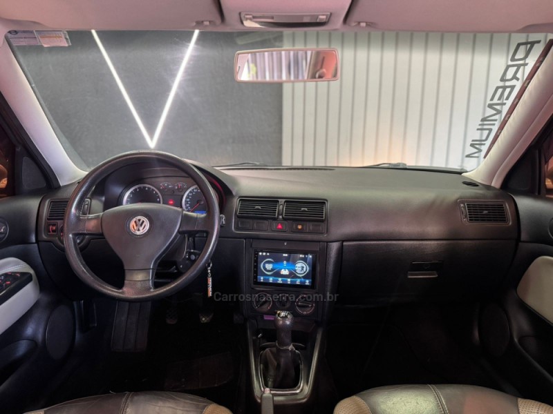 GOLF 1.6 MI SPORTLINE 8V FLEX 4P MANUAL - 2008 - DOIS IRMãOS
