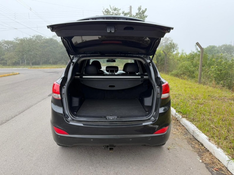 IX35 2.0 MPFI GLS 4X2 16V GASOLINA 4P AUTOMÁTICO - 2015 - FARROUPILHA