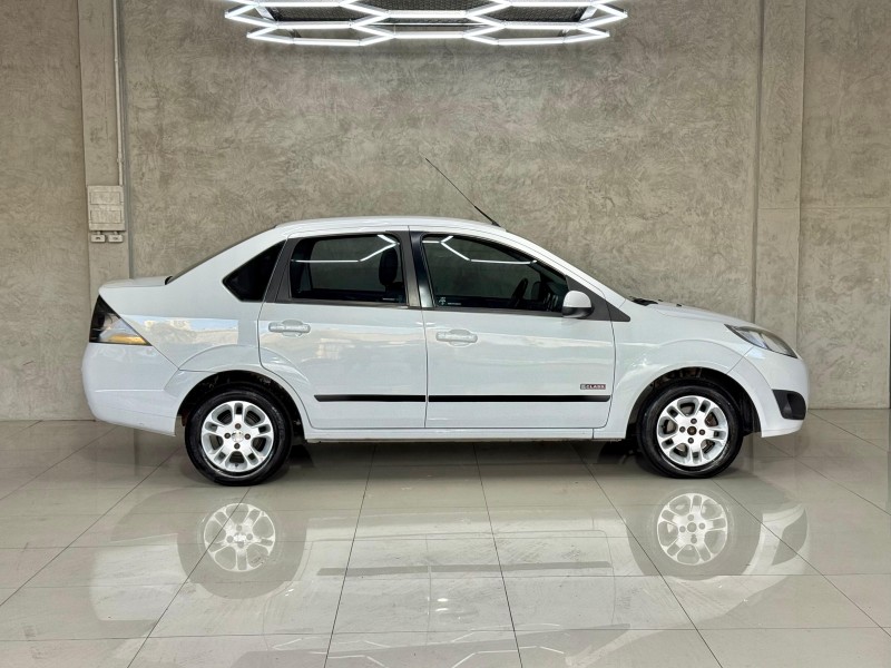 FIESTA 1.5 SE HATCH 16V FLEX 4P MANUAL - 2013 - CAXIAS DO SUL