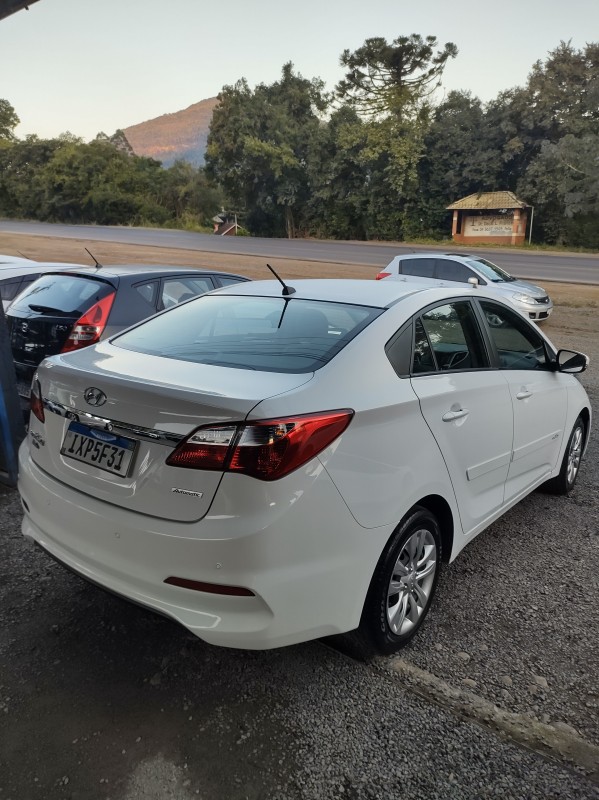 HB20S 1.6 COMFORT STYLE 16V FLEX 4P AUTOMÁTICO - 2017 - VALE REAL