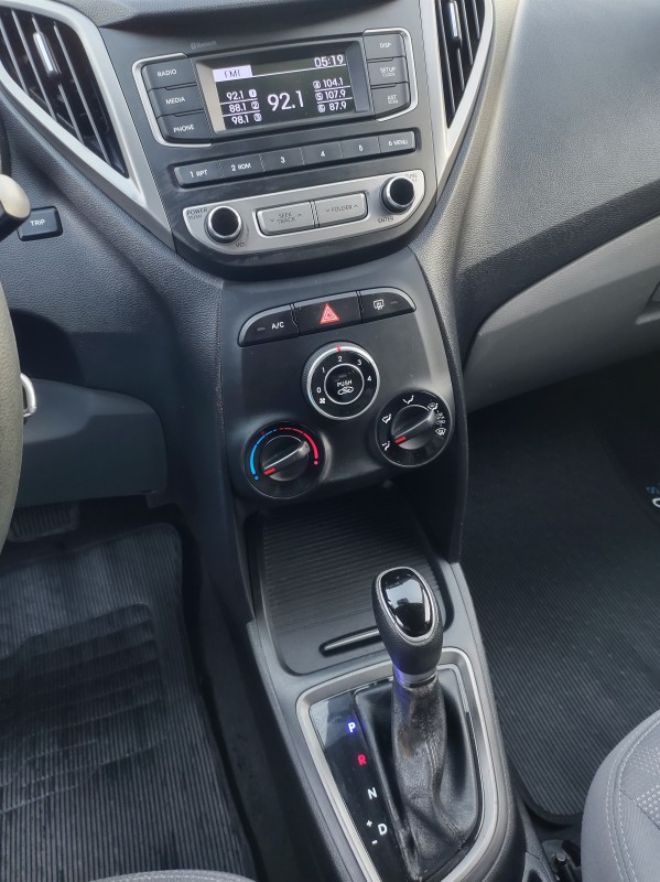 HB20S 1.6 COMFORT STYLE 16V FLEX 4P AUTOMÁTICO - 2017 - VALE REAL