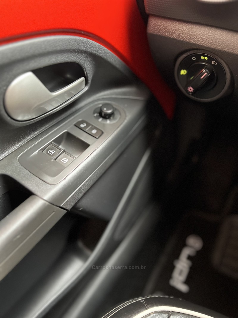 UP 1.0 TSI CONNECT 12V TOTAL FLEX 4P MANUAL - 2018 - DOIS IRMãOS