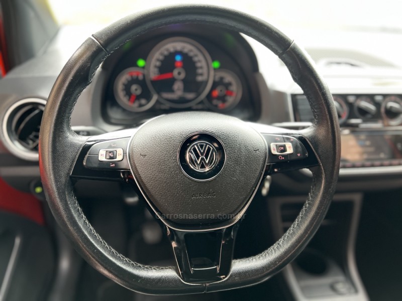 UP 1.0 TSI CONNECT 12V TOTAL FLEX 4P MANUAL - 2018 - DOIS IRMãOS