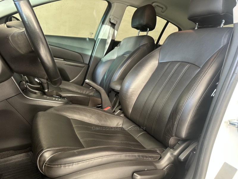 CRUZE 1.8 LT 16V FLEX 4P AUTOMÁTICO - 2014 - CANELA