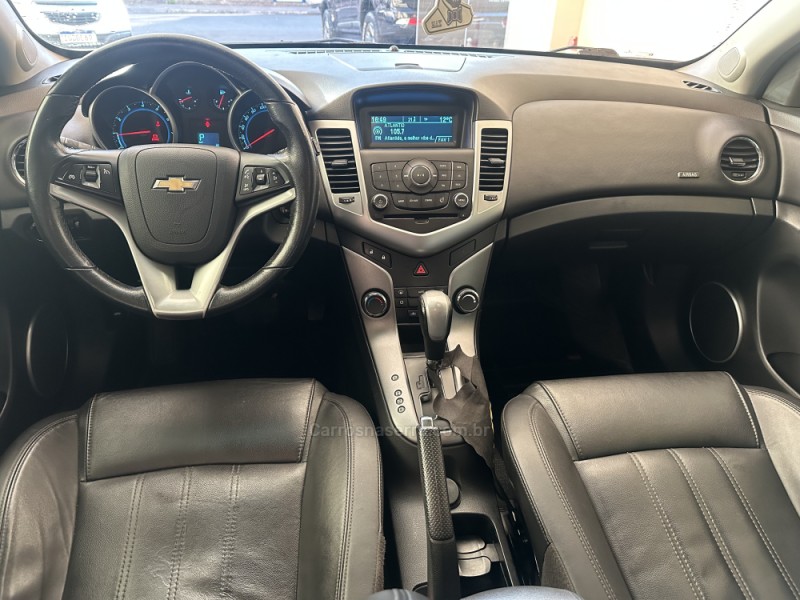 CRUZE 1.8 LT 16V FLEX 4P AUTOMÁTICO - 2014 - CANELA