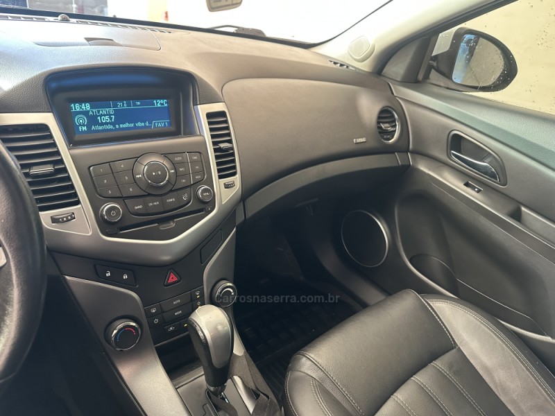 CRUZE 1.8 LT 16V FLEX 4P AUTOMÁTICO - 2014 - CANELA