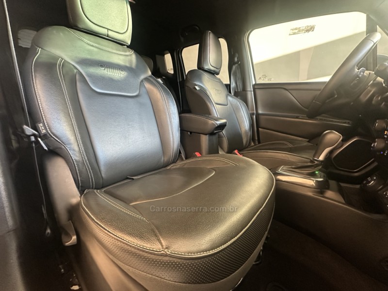 RENEGADE 1.3 S T270 16V TURBO FLEX 4X4 4P AUTOMÁTICO - 2022 - CANELA