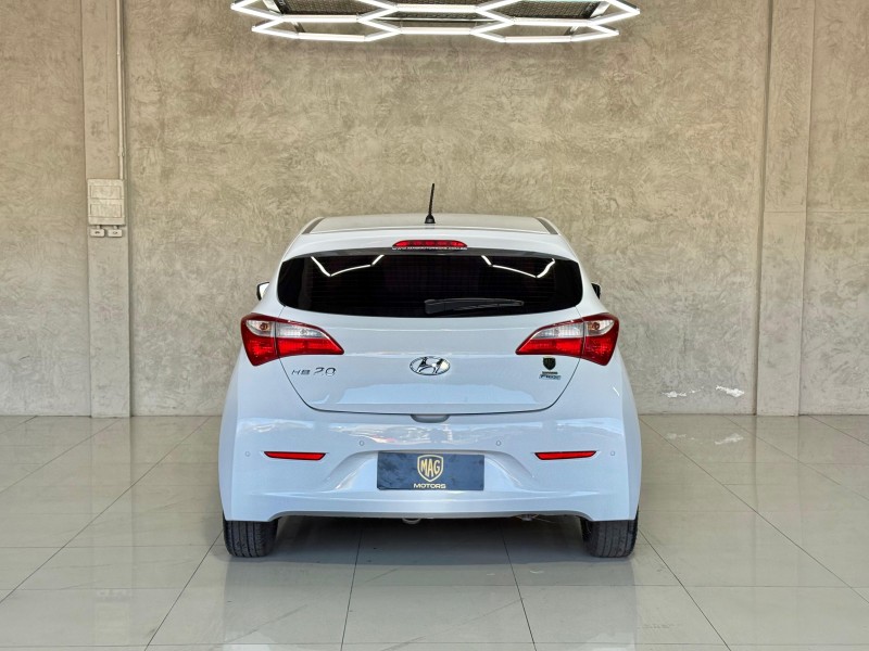 HB20 1.0 COMFORT 16V FLEX 4P MANUAL - 2015 - CAXIAS DO SUL