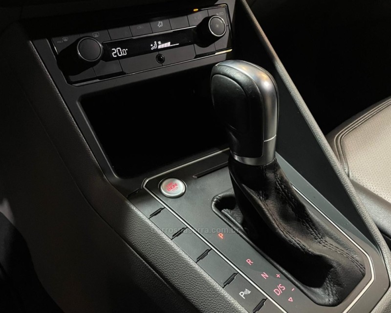 VIRTUS 1.0 200 TSI HIGHLINE AUTOMÁTICO - 2021 - VACARIA