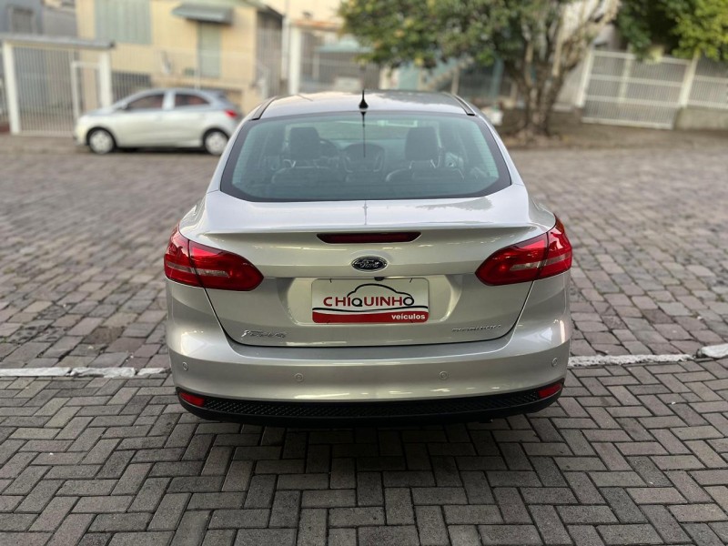 FOCUS 2.0 TITANIUM 16V FLEX 4P AUTOMÁTICO - 2018 - CAXIAS DO SUL