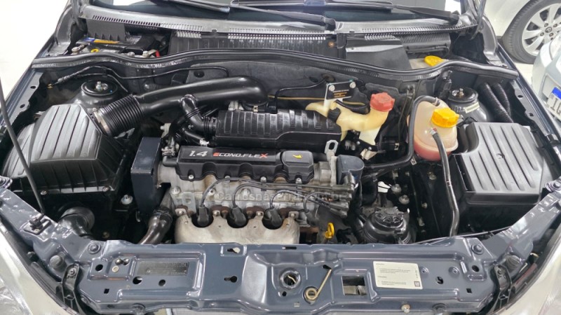 CORSA 1.4 MPFI PREMIUM SEDAN 8V FLEX 4P MANUAL - 2008 - SãO MARCOS