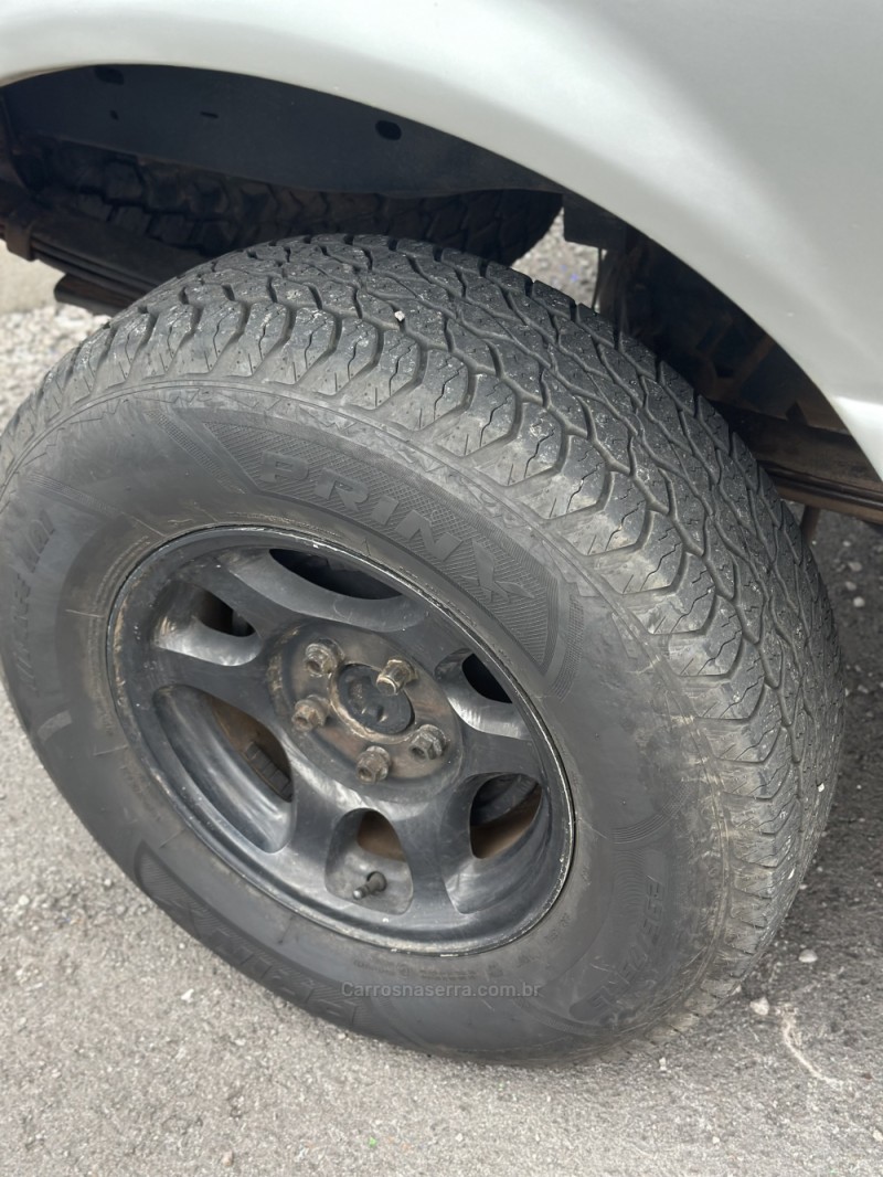 RANGER 2.3 XLT 4X2 CS 16V GASOLINA 2P MANUAL - 2001 - CAXIAS DO SUL