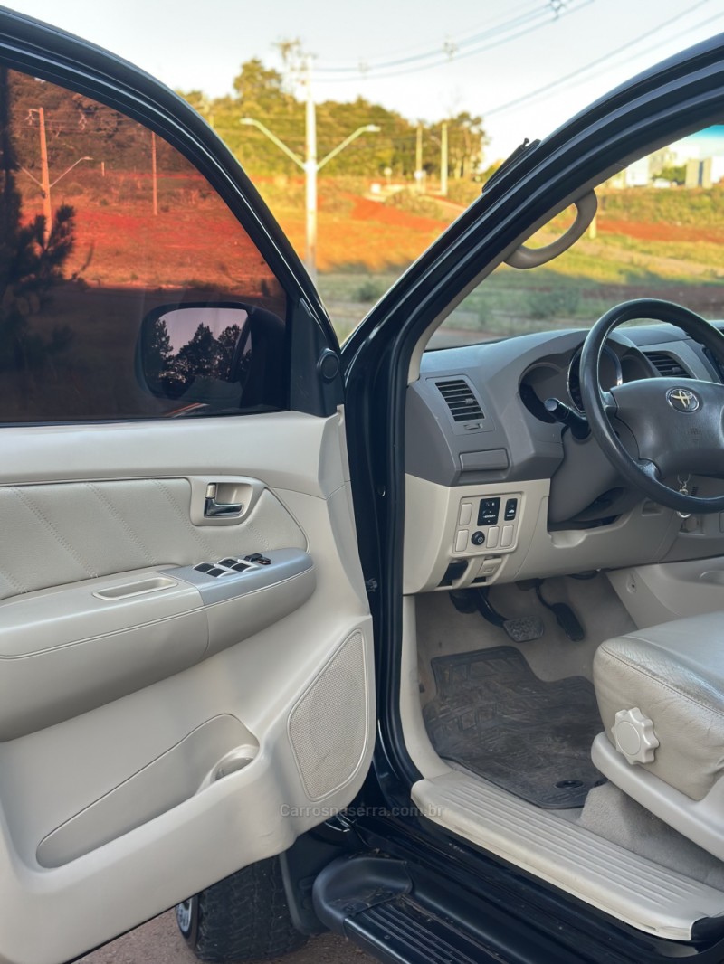 HILUX SW4 3.0 SRV 4X4 16V TURBO INTERCOOLER DIESEL 4P AUTOMÁTICO - 2007 - CAXIAS DO SUL