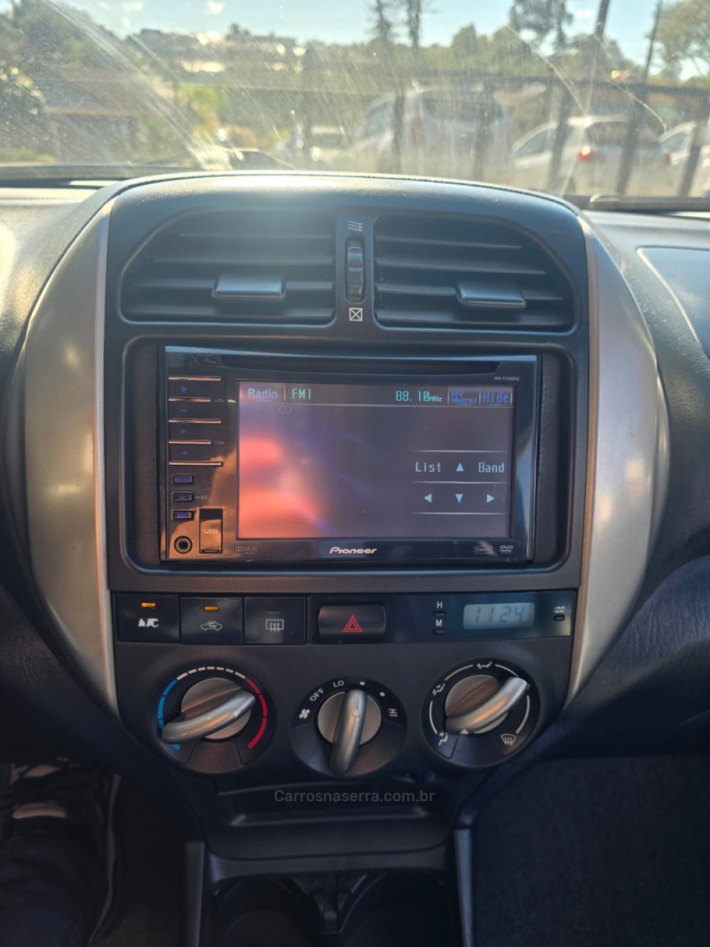 RAV4 2.0 4X4 16V GASOLINA 4P AUTOMÁTICO - 2005 - LAJEADO