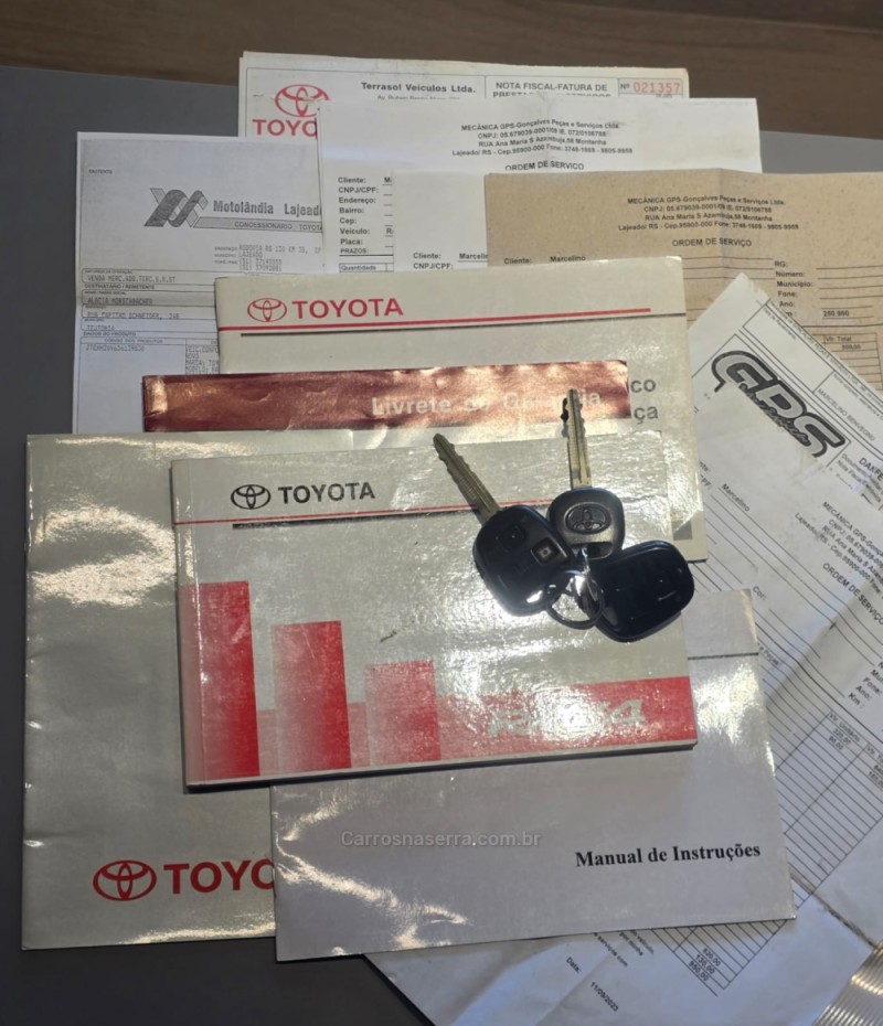 RAV4 2.0 4X4 16V GASOLINA 4P AUTOMÁTICO - 2005 - LAJEADO