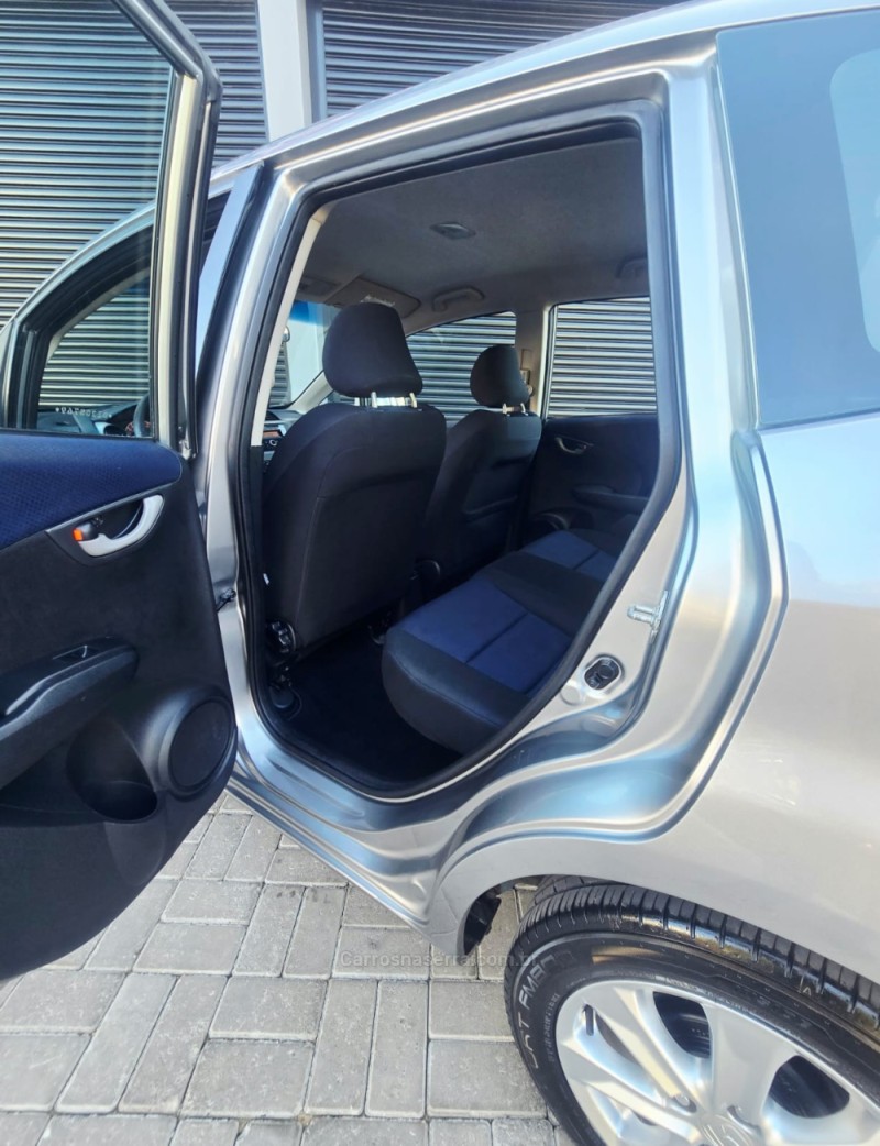 FIT 1.4 LX 8V GASOLINA 4P AUTOMÁTICO - 2013 - LAJEADO