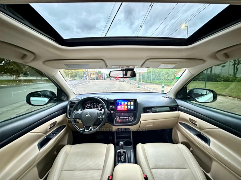 OUTLANDER 3.0 GT 4X4 V6 24V GASOLINA 4P AUTOMÁTICO - 2016 - ESTâNCIA VELHA