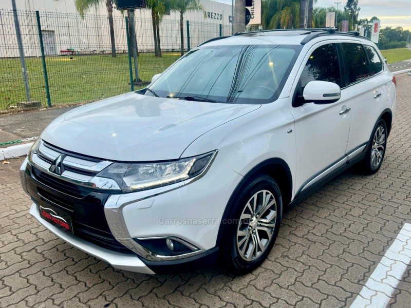 outlander 3.0 gt 4x4 v6 24v gasolina 4p automatico 2016 estancia velha