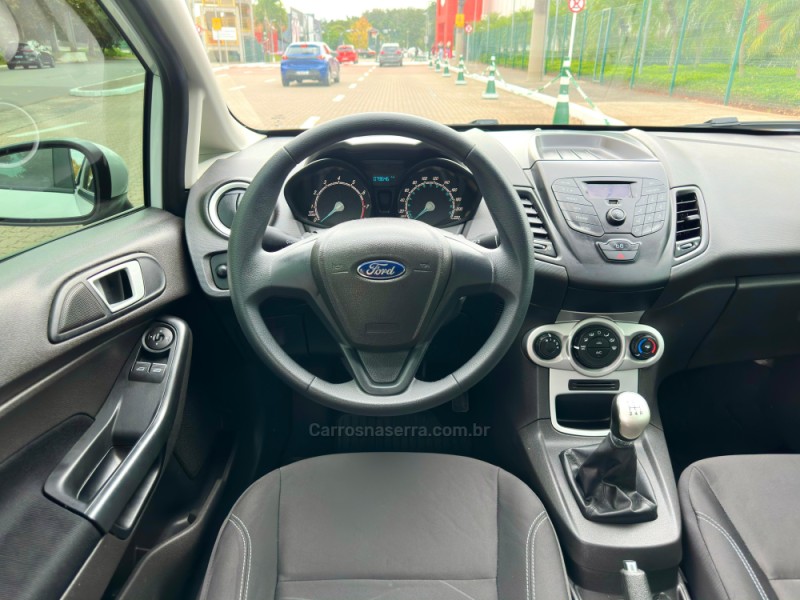 FIESTA 1.6 SE HATCH 16V FLEX 4P MANUAL - 2017 - ESTâNCIA VELHA