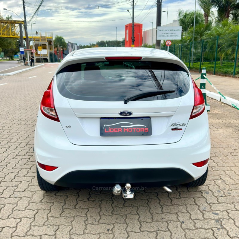 FIESTA 1.6 SE HATCH 16V FLEX 4P MANUAL - 2017 - ESTâNCIA VELHA