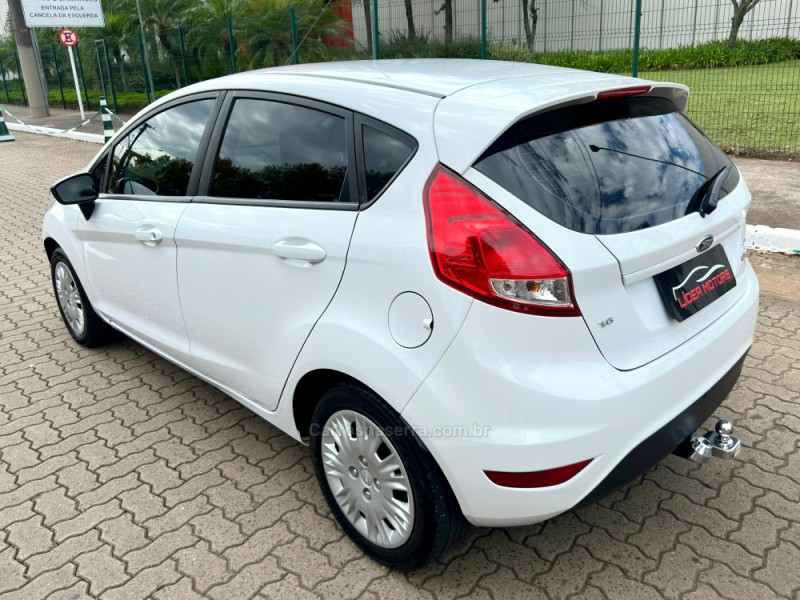 FIESTA 1.6 SE HATCH 16V FLEX 4P MANUAL - 2017 - ESTâNCIA VELHA