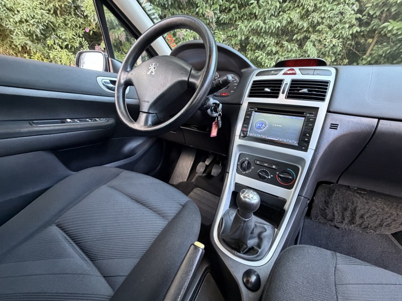 307 1.6 PRESENCE PACK 16V GASOLINA 4P MANUAL - 2011 - CAXIAS DO SUL