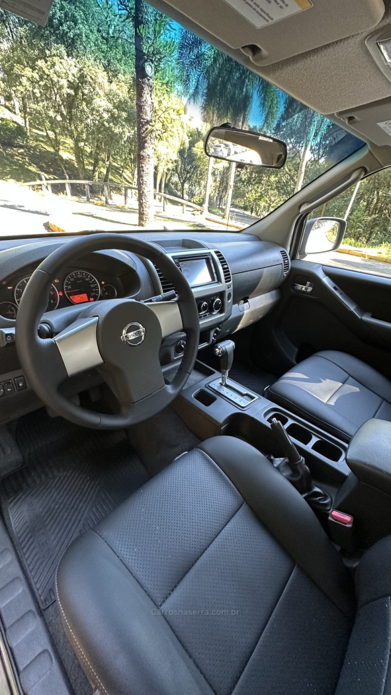 FRONTIER 2.5 SV ATTACK 4X4 CD TURBO ELETRONIC DIESEL 4P AUTOMÁTICO - 2015 - CAXIAS DO SUL