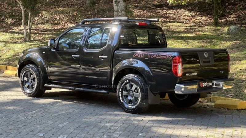 FRONTIER 2.5 SV ATTACK 4X4 CD TURBO ELETRONIC DIESEL 4P AUTOMÁTICO - 2015 - CAXIAS DO SUL