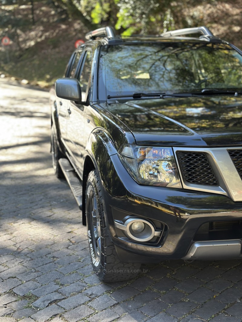 FRONTIER 2.5 SV ATTACK 4X4 CD TURBO ELETRONIC DIESEL 4P AUTOMÁTICO - 2015 - CAXIAS DO SUL