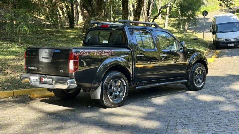 FRONTIER 2.5 SV ATTACK 4X4 CD TURBO ELETRONIC DIESEL 4P AUTOMÁTICO - 2015 - CAXIAS DO SUL