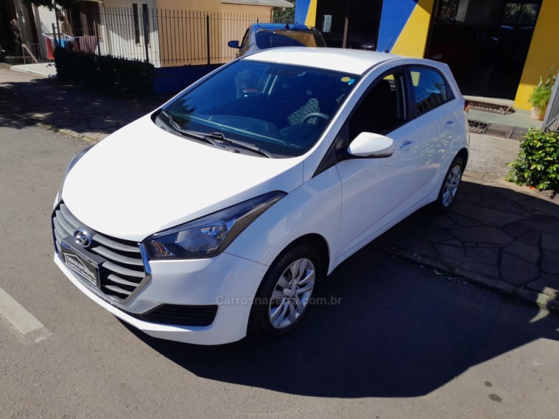 hb20 1.6 comfort plus 16v flex 4p automatico 2017 nova prata