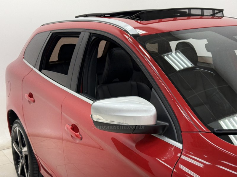 XC60 2.0 T5 R DESIGN TURBO GASOLINA 4P AUTOMÁTICO - 2016 - SANTA CRUZ DO SUL