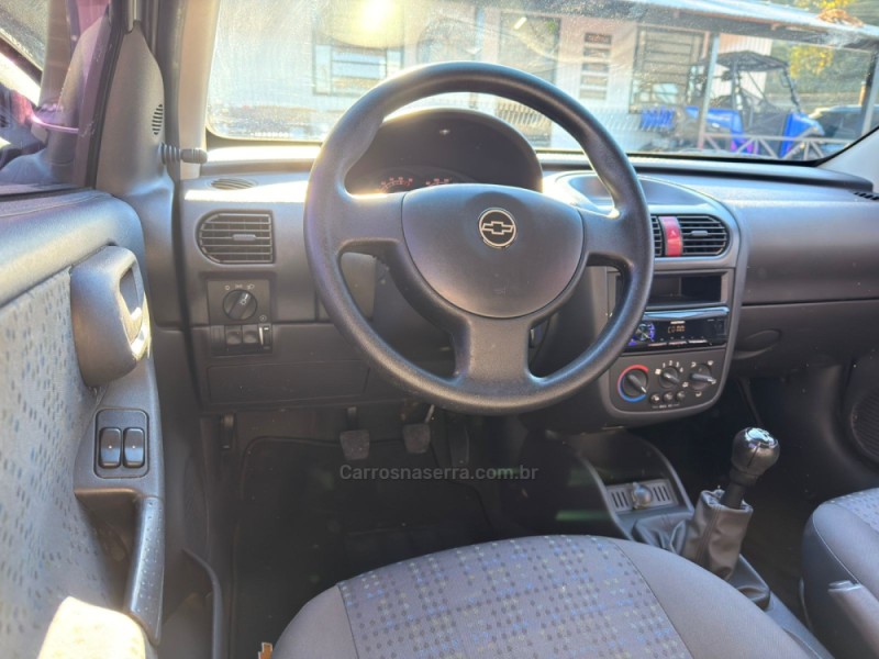 CORSA 1.4 MPFI MAXX 8V FLEX 4P MANUAL - 2011 - CANELA