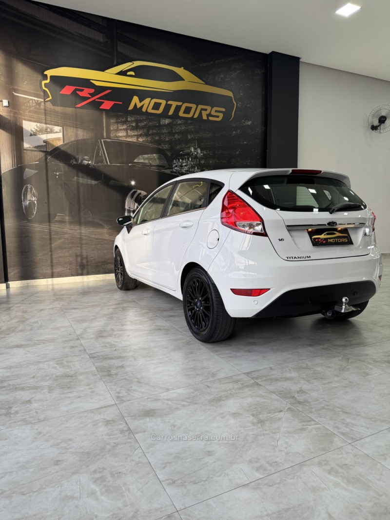 FIESTA 1.6 TITANIUM HATCH 16V FLEX 4P AUTOMÁTICO - 2014 - CAXIAS DO SUL