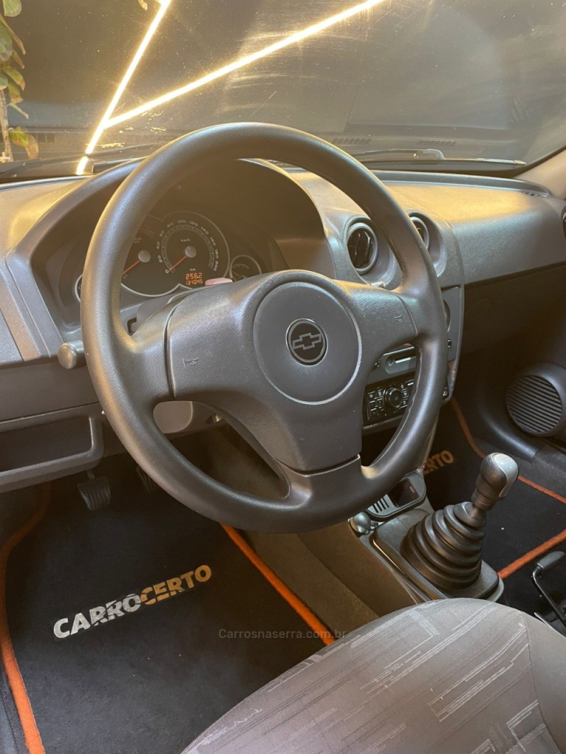 PRISMA 1.4 MPFI MAXX 8V FLEX 4P MANUAL - 2009 - NOVO HAMBURGO