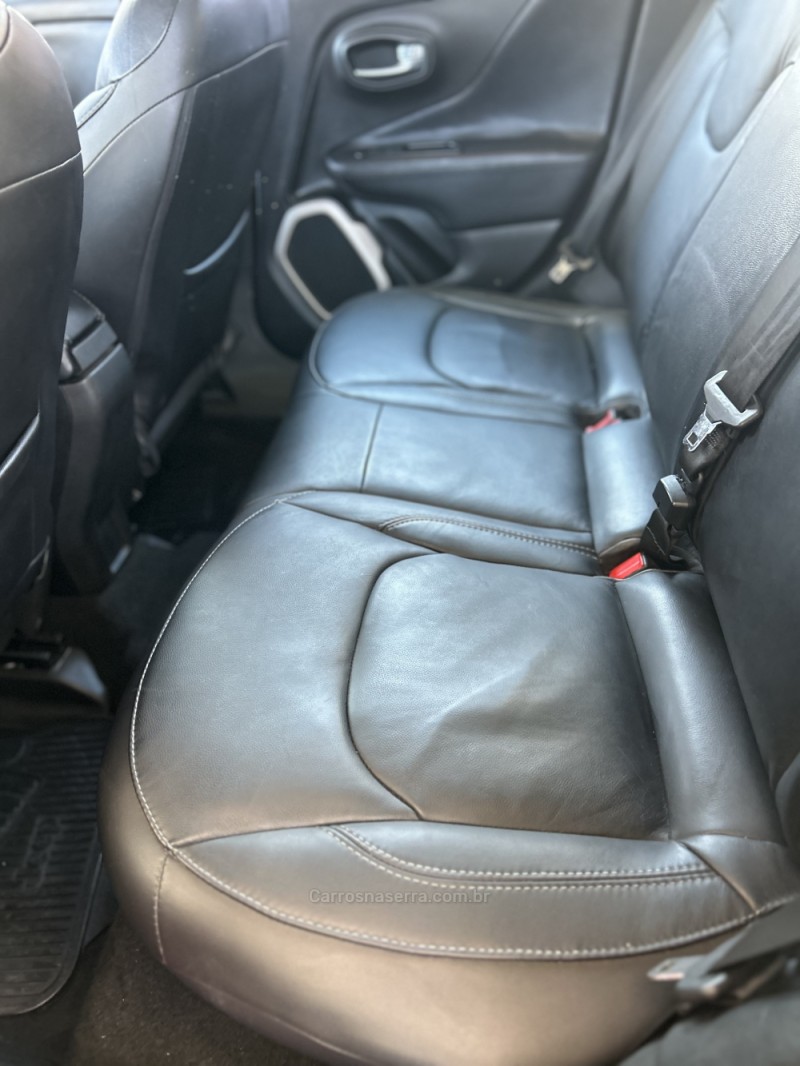 RENEGADE 1.8 16V FLEX LONGITUDE 4P AUTOMÁTICO - 2016 - CAXIAS DO SUL