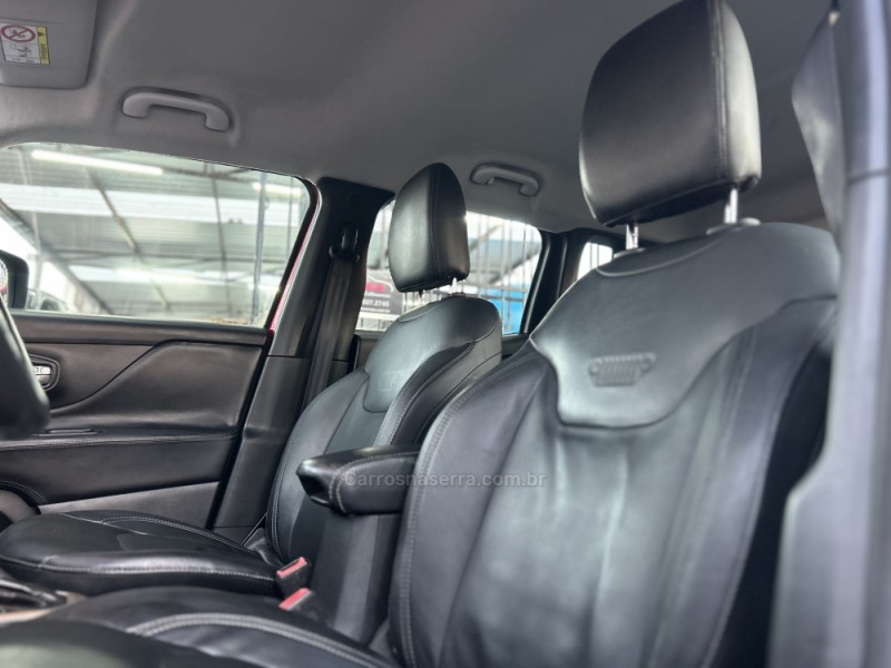 RENEGADE 1.8 16V FLEX LONGITUDE 4P AUTOMÁTICO - 2016 - CAXIAS DO SUL