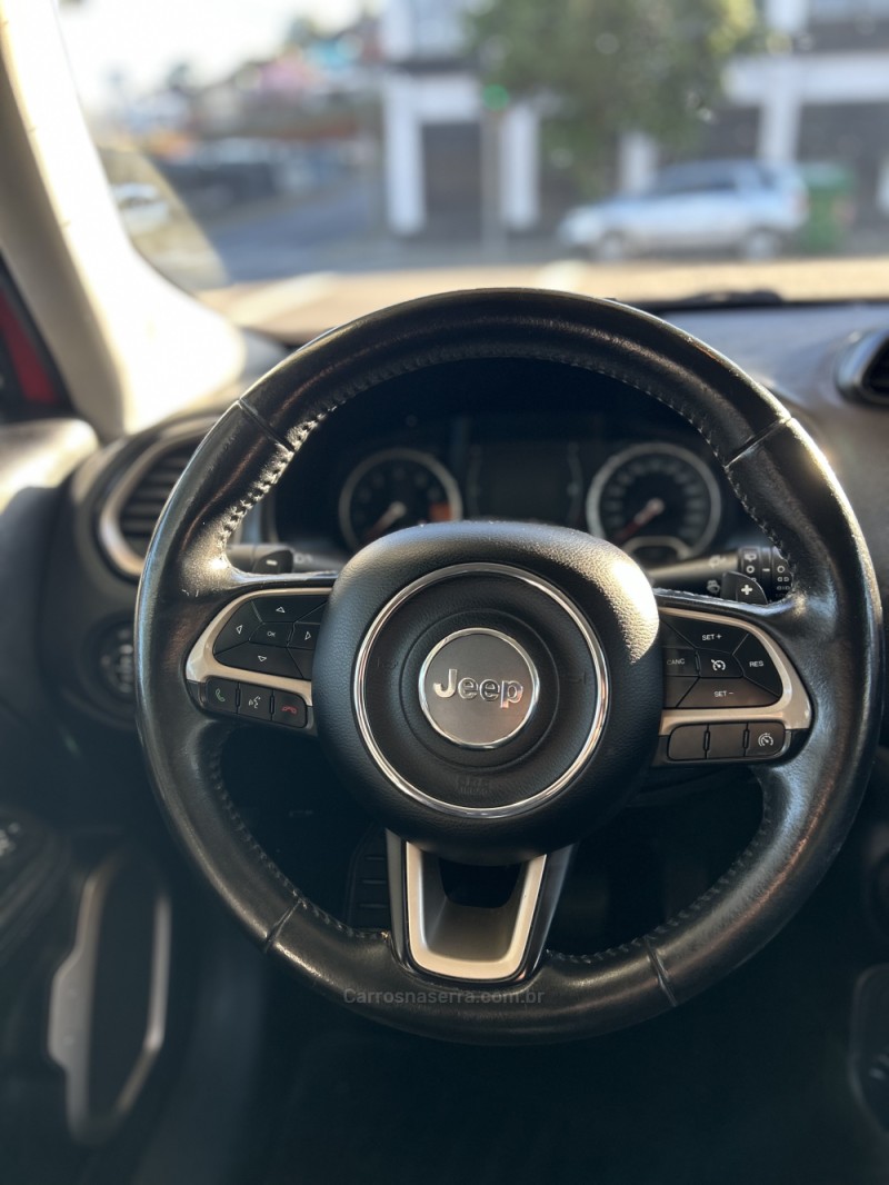 RENEGADE 1.8 16V FLEX LONGITUDE 4P AUTOMÁTICO - 2016 - CAXIAS DO SUL