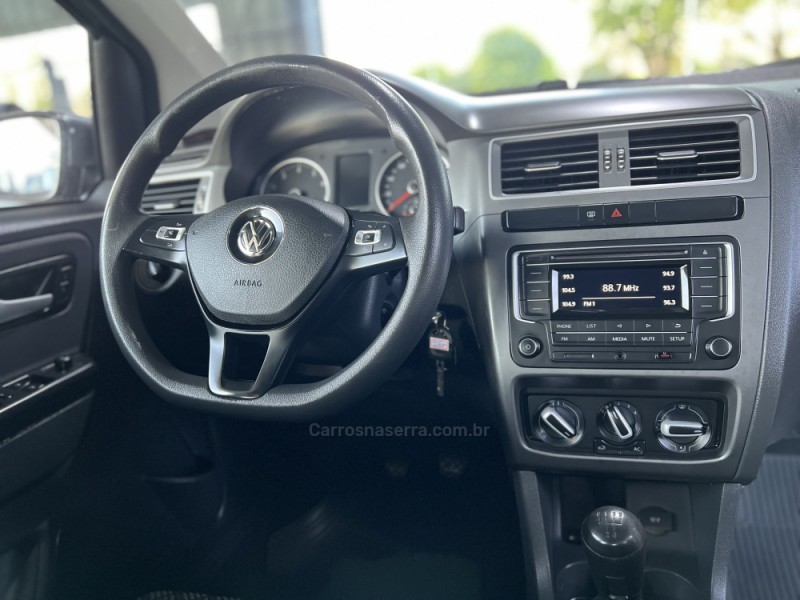 FOX 1.6 MSI TRENDLINE 8V FLEX 4P MANUAL - 2017 - BOM PRINCíPIO