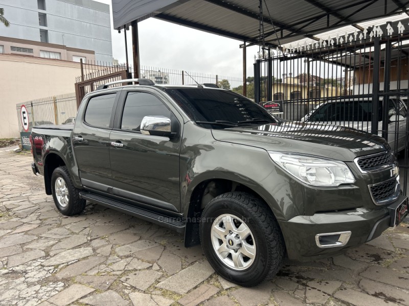 S10 2.8 LT 4X4 CD 16V TURBO DIESEL 4P AUTOMÁTICO - 2014 - CAXIAS DO SUL