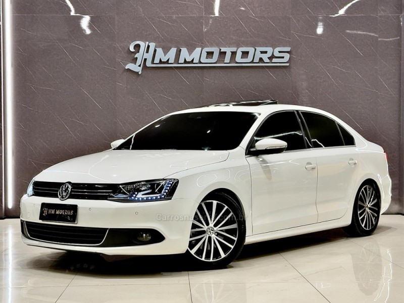 jetta 2.0 tsi highline 211cv gasolina 4p dsg 2013 caxias do sul