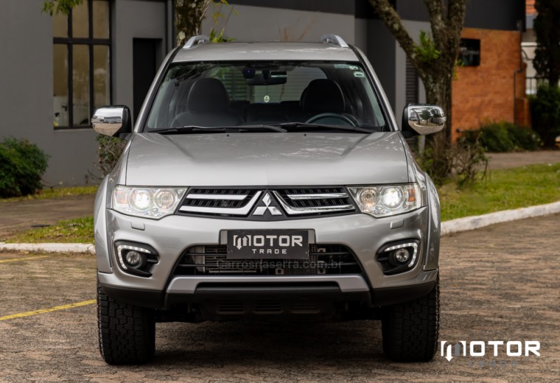 pajero dakar 3.2 hpe 4x4 7 lugares 16v turbo intercooler diesel 4p automatico 2018 porto alegre
