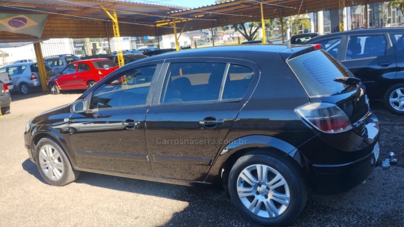 VECTRA 2.0 SFI GT-X HATCH 8V FLEX 4P MANUAL - 2009 - SAPIRANGA
