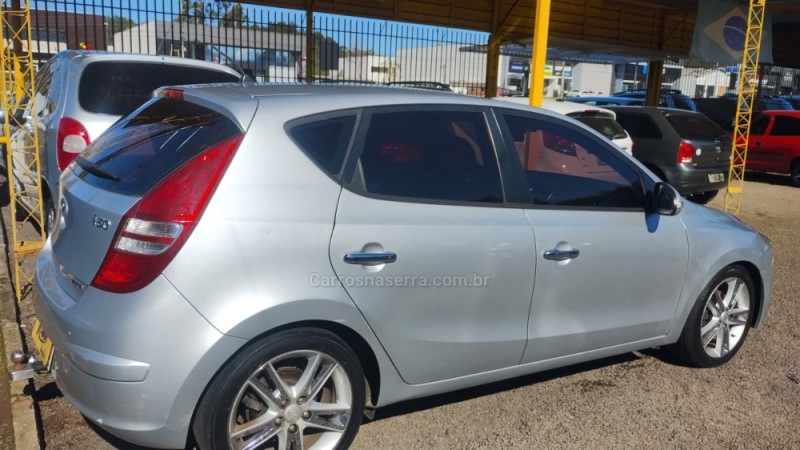 I30 2.0 MPFI GLS 16V GASOLINA 4P AUTOMÁTICO - 2011 - SAPIRANGA
